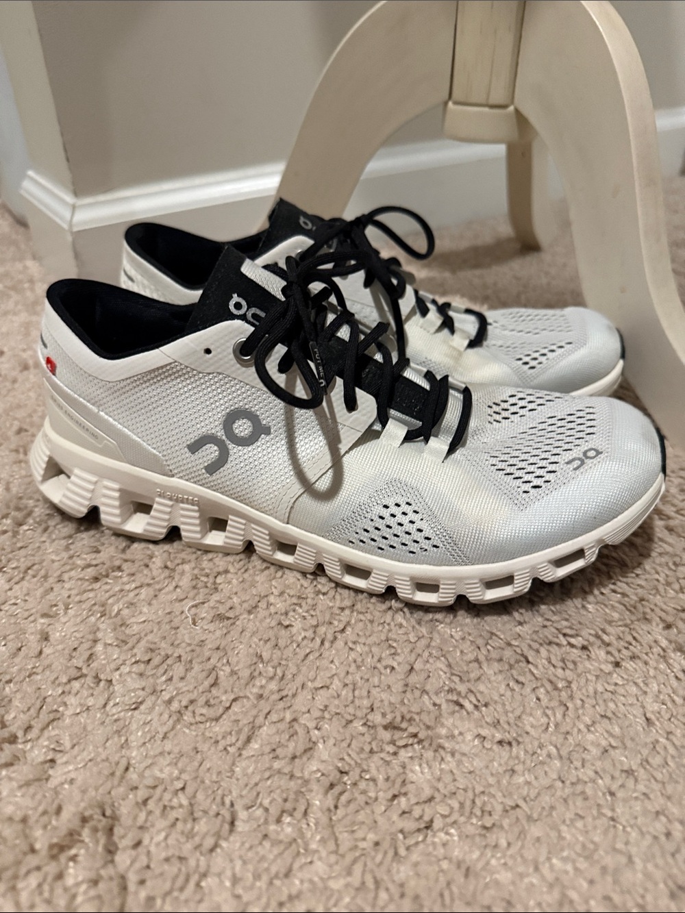 On Running Cloudflow White Running Shoes with Black Accents